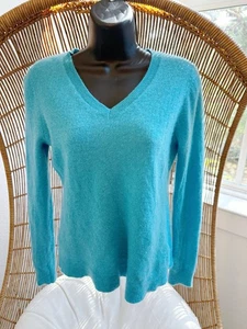Charter Club Luxury 100% Cashmere Blue Long Sleeve V Neck Sweater Size M - Picture 1 of 11