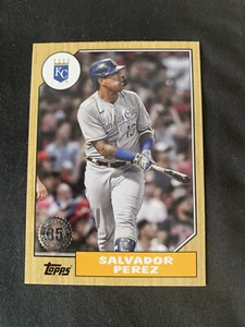 2022 Topps Series 1 - 1987 Topps 35th Anniversary Salvador Perez #T87-17 - Picture 1 of 2