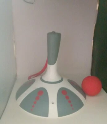 Hasbro Bop It 2009! Rebote con bola roja y comandos electrónicos de voz 6 juegos de habilidad Foto 1 de 3