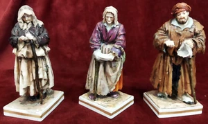 3 STATUINE PORCELLANA DIPINTA - MENDICANTI - CAPODIMONTE XXsecolo - Foto 1 di 17