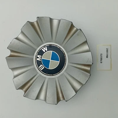 2008-2015 BMW 750i Alloy Wheel Hub Center Cap 6769370 - Image 1 of 4