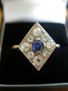 VINTAGE PLATINUM SAPPHIRE & DIAMOND CLUSTER DRESS / COCKTAIL RING MADE IN UK  - Picture 1 of 3