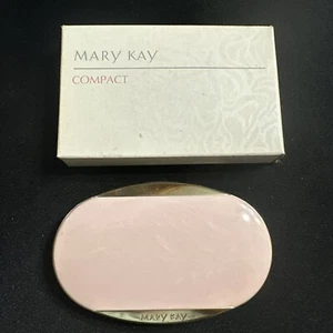 Vintage Mary Kay Compact #4904 Discontinued New In Package - Picture 1 of 4