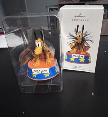 Ornamento de Natal Hallmark Disney WILD LION Pluto edição limitada 2019 novo - Imagem 1 de 3