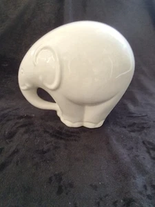 Estatuilla grande de elefante de cerámica blanca de forma italiana de Estocolmo, moderna de los años 60 - Imagen 1 de 13