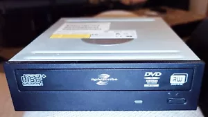LightScribe DVD+R/CD Rewritable Drive DH-16A6L - Picture 1 of 3