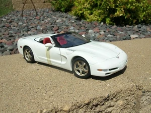 UT C5 Corvette Convertible with Magnesium Wheel Package. - Picture 1 of 7