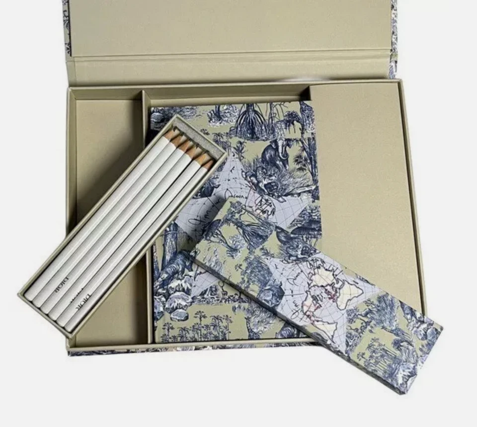 Dior Gift Set Notebook & Pencils Limited Edition Around The World