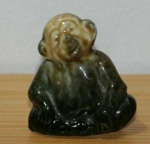 Wade Whimsies - Chimpanzee - Red Rose Tea - Small Figurine - Made in England - Picture 1 of 5