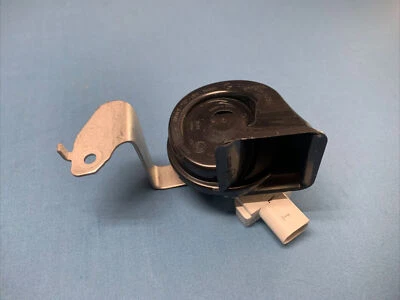 20-23 Bmw X5 M X6 M Front Left Low Pitch Horn 61337442773 Oem - Image 1 of 4