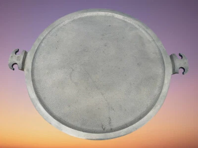 Bandeja redonda para platos de pizza de aluminio fundido de 15,5" de aluminio fundido Guardian Service vintage Foto 1 de 4