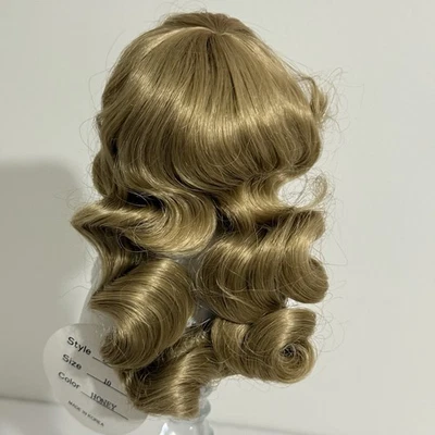Peluca Muñeca Vintage Talla 10 Rubia Miel Pelo Largo Nuevo Antiguo Stock Tenía Red para el Pelo. Foto 1 de 4