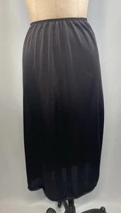 Vintage Half Slip SIZE MEDIUM black nylon Long length 30" slit VASSARETTE - Picture 1 of 9