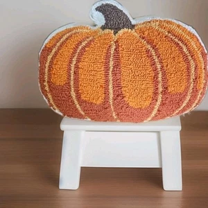 Halloween Pumpkin Hook Pillow/ Word Bubble On Back/ Latch Hook Style - Picture 1 of 15