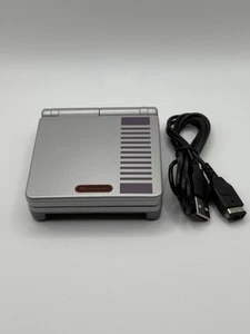 Gameboy Advance Sp | NES Design - Bild 1 von 6