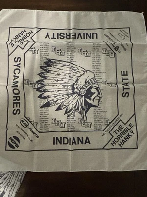 Винтажный носовой платок-банданна 1979 ISU (Университет штата Индиана). Larry Bird.  Лот 2 - Изображение 1 из 4