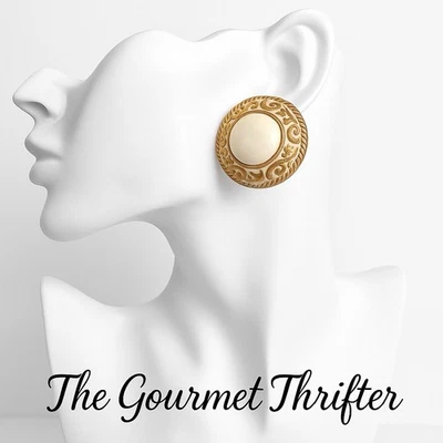 Vintage Hand-Painted Wood Clip-On Earrings – Ivory & Gold Round Statement - Image 1 of 4