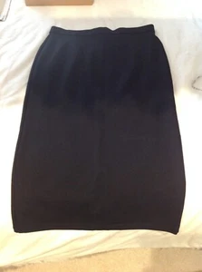 Mint Velvet size 16 Black Stretch Pencil Skirt with Back Zip - Picture 1 of 7