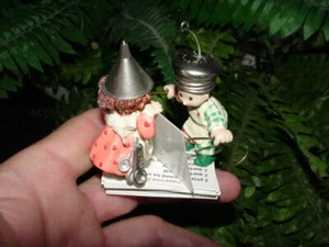 2006 SNICKER & DOODLE - The Merry Bakers - Hallmark Christmas ornament - Picture 1 of 5