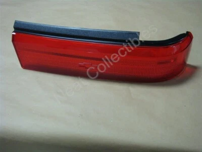 Nuevo de Lote Antiguo Chevrolet Corsica 4 Puertas Sedán Luz Trasera Lente 1987-1991 Mano Derecha Foto 1 de 4