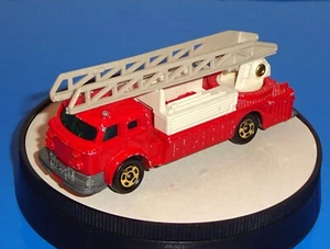 Tomica TOMY 1/143 Scale Loose Vehicle No. F33 Ladder Chief Red Fire Truck - Picture 1 of 5