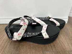 Wild Pair Sawwyerf Sandale Fersenriemen Kunstleder Slipper offene Zehenpartie Keilabsatz 10 - Bild 1 von 6