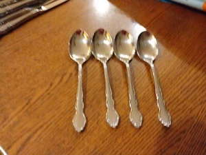 4 Oneida Cube Glossy DOVER Stainless Place Setting Soup Spoons EUC - Picture 1 of 4