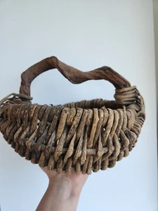 HTF SELTEN Gesäß Korb ungewöhnlicher verdrehter Griff einzigartig - Bild 1 von 8