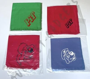 RARE voire UNIQUE lot de 4 foulards serviettes tissu Pif Gadget (années 70') - Foto 1 di 6