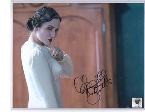 Danielle Bisutti von The Conjuring Auto 8"x10" signiertes Foto - Bild 1 von 1
