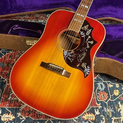 Gibson HUMMINGBIRD SN.90625051 with hard case 1995 acoustic guitar - Image 1 of 4