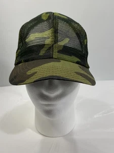 Mesh Camo Snap Back Cap, Made in U.S.A., Pre-Owned - Foto 1 di 8