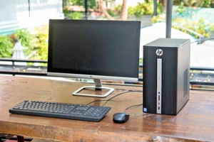 HP Pav. 570-p014 AMD A10-9700 3.5GHz 8GB 240GB NEW SSD W10 Nice PC! ***SALE!*** - Picture 1 of 6