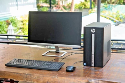 HP Pav. 570-p014 AMD A10-9700 3.5GHz 8GB  240GB NEW SSD W10 Very Good Cond :) - Image 1 of 4