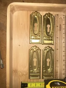 PAIR VINTAGE PRESSED BRASS ART NOUVEAU CUPBOARD KEY PLATES OLD STOCK (B065) - Picture 1 of 2