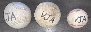 PALLA DA BASEBALL SOFTBALL IN PELLE PUNTO ROSSO/BIANCO VJA DIAMOND LITTLE LEAGUE - Foto 1 di 15
