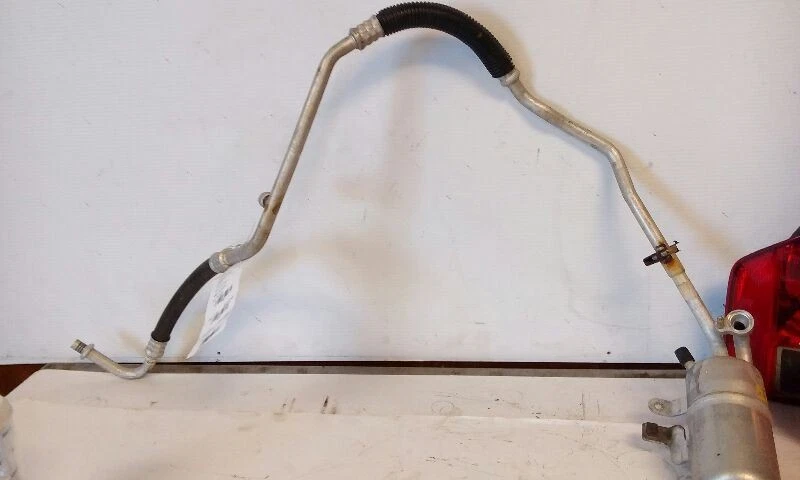 2006 Ford Focus AC Hoses 2.0 Liter 4 Cylinder - Image 1 of 4