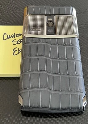 Подлинный экзотический аллигатор Vertu Signature Touch Clous De Paris 5,2 дюйма УЛЬТРАРЕДКИЙ  - Изображение 1 из 4