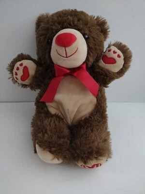 Oso de peluche Walmart dos tonos con nariz roja, arco, corazones en patas 14" de alto Foto 1 de 4