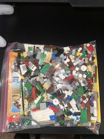 LEGO Winter Village Toy Shop 10199 Complete Retired Set