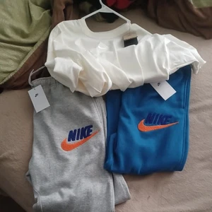 Nike Konvolut - Bild 1 von 10