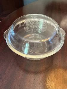 Glasbake Etched Casserole Dish With Clear Etched Lid (506) - Picture 1 of 14