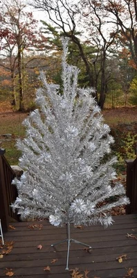 VINTAGE ALUMINUM CHRISTMAS TREE UNITED STATES SILVER CO 6.5 FOOT DELUXE POM POM - Image 1 of 4