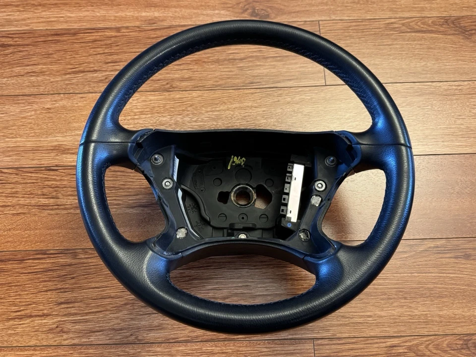 Volante de cuero negro OEM 2007-2009 Mercedes-Benz W211 W219 E350 CLS Foto 1 de 4