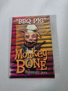 Monkey Bone "BBQ Pig" Movie Promo Button - 2001 Brendan Fraser - Bild 1 von 2