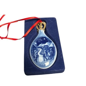 Royal Copenhagen 1988 Season's Greetings Christmas Drop Porcelain Ornament - Picture 1 of 7