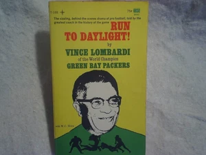 1968 VINCE LOMBARDI RUN TO DAYLIGHT 1st Printing PAPERBACK,Green Bay Packers,HOF - Picture 1 of 6