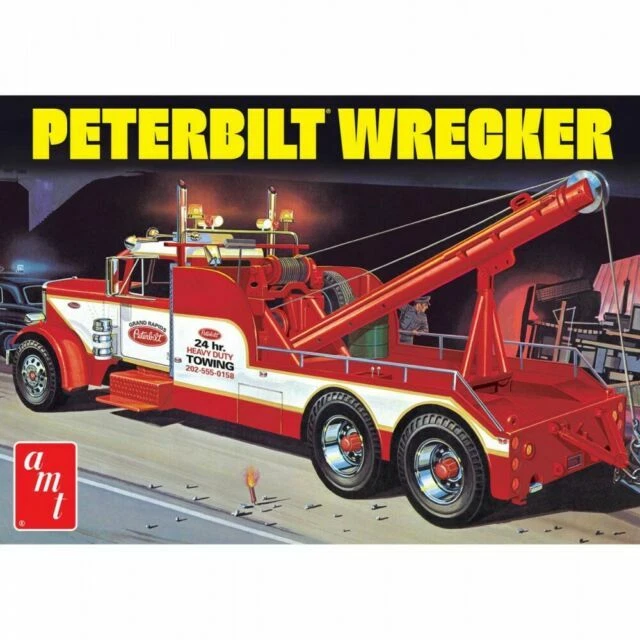 AMT 1133 1/25 Peterbilt Wrecker Truck