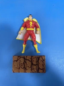 DC UNIVERSE SHAZAM CAPTAIN MARVEL FIGURE 6" HASBRO BRAND NEW 1999 NEW LOOSE. - Picture 1 of 4