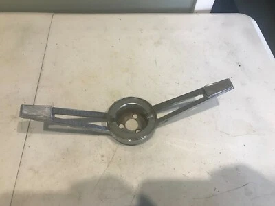 Bel Air Chevy 1962 volante bocina moldura Hot Rod usado fabricante de equipos originales Chevrolet GM 02CC3 Foto 1 de 4